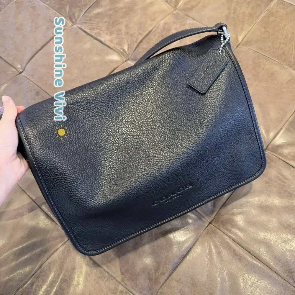 NWT Coach MEN Colby Messenger Bag 32 Silver/Black Refined pebble leather ces18